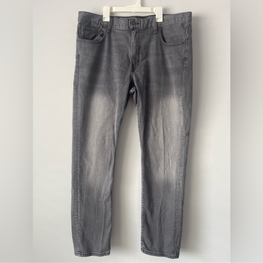 NWOT Red Ale By Alesbury Jeans Mens 38 X 32 Slim Fit
Gray Distressed